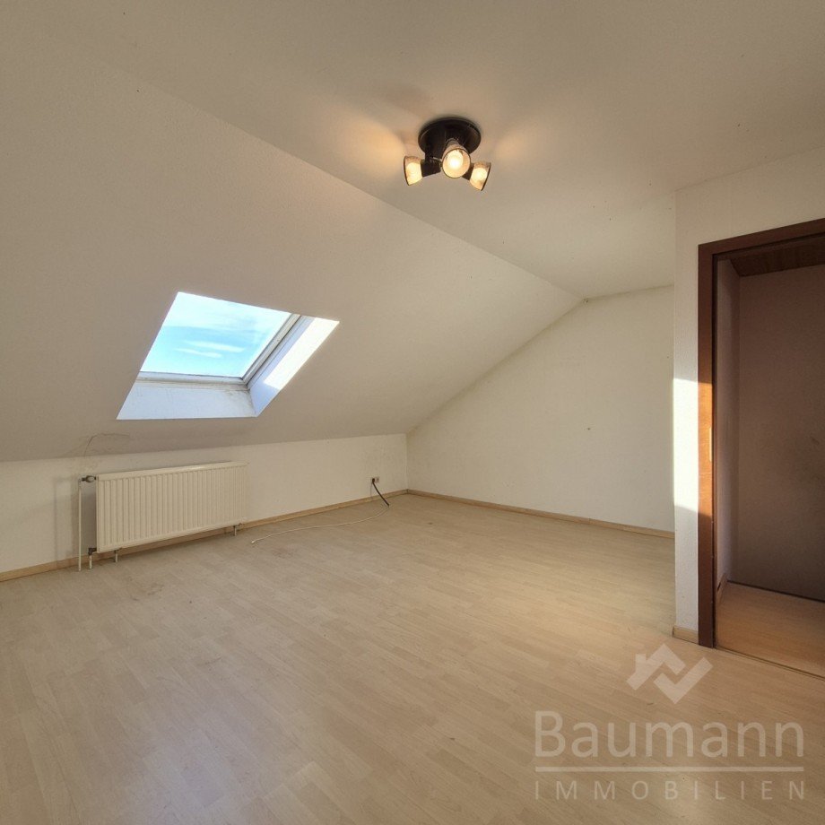 Zimmer II DG Reihenmittelhaus Linz am Rhein