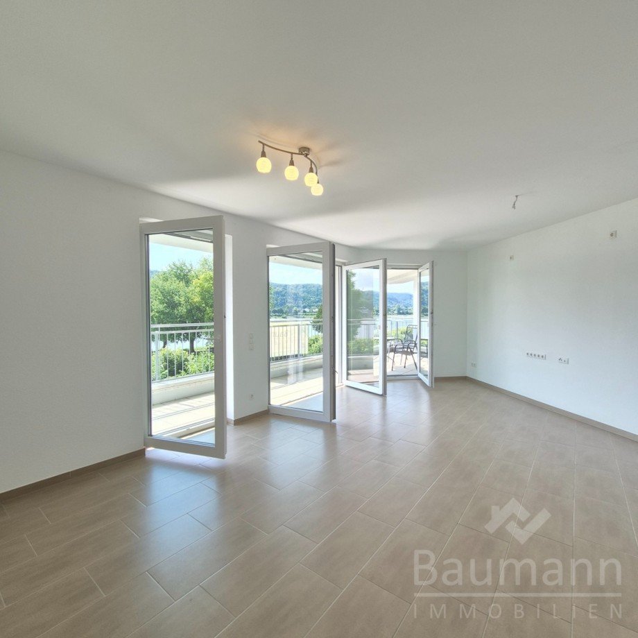 offener Wohn- & Essbereich mit direktem Zugang auf den gro�en Balkon Etagenwohnung Bad H�nningen
