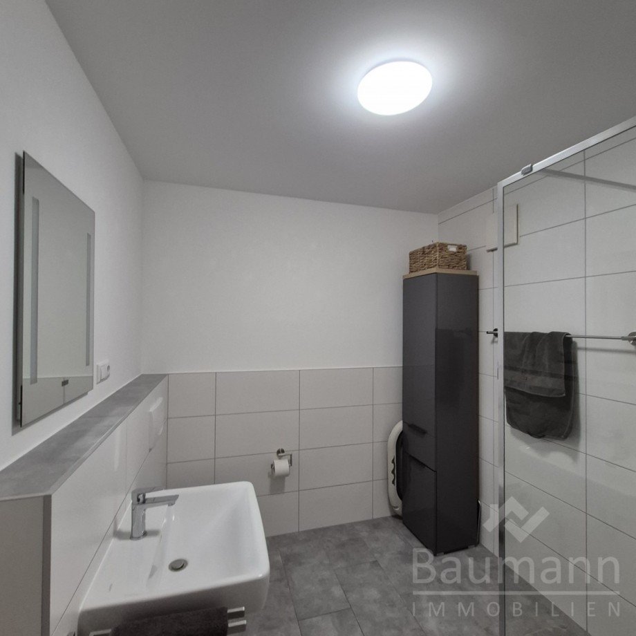 Bad Etagenwohnung Linz am Rhein