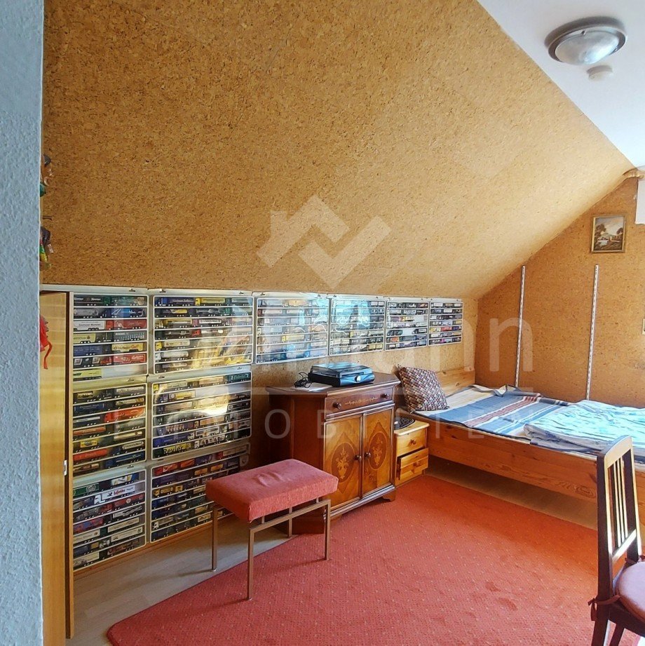 OG Zimmer II Einfamilienhaus Bad H�nningen