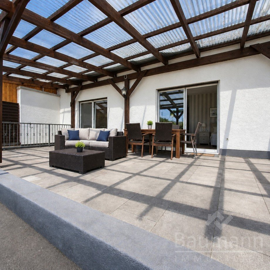Zweifamilienhaus-Neustadt-Wied-�berdachte-Terrasse Einfamilienhaus Neustadt (Wied) / Rotterheide