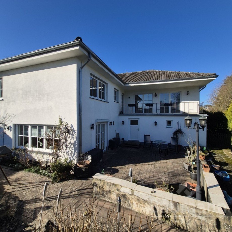 Ansicht und Terrasse Einfamilienhaus Bad Honnef / Aegidienberg