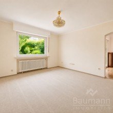 Schlafzimmer im UG mit Blick in den Garten Einfamilienhaus Bad H�nningen IDEAL F�R FAMILIEN - EINFAMILIENHAUS MIT GARTENPARADIES IN BAD H�NNINGEN