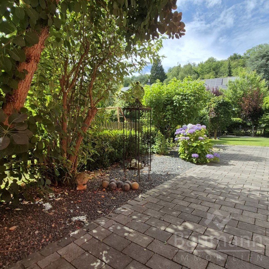 Zufahrt Garten Einfamilienhaus Sinzig / Bad Bodendorf