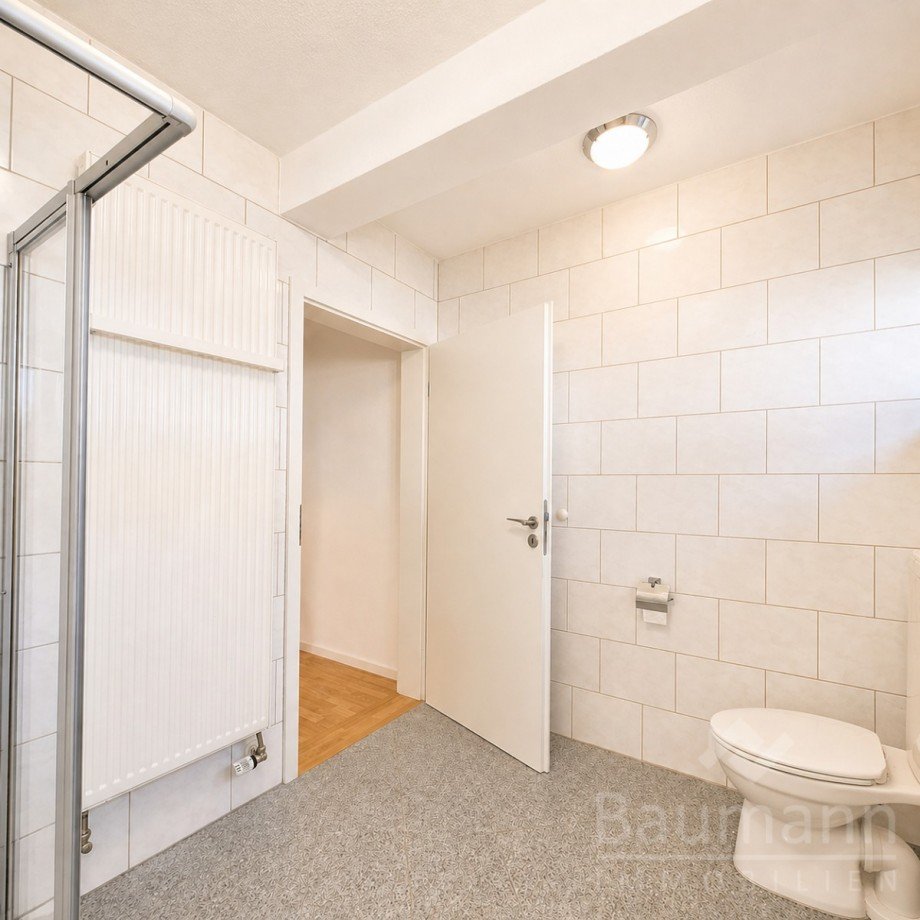 Bad Erdgeschosswohnung Linz am Rhein