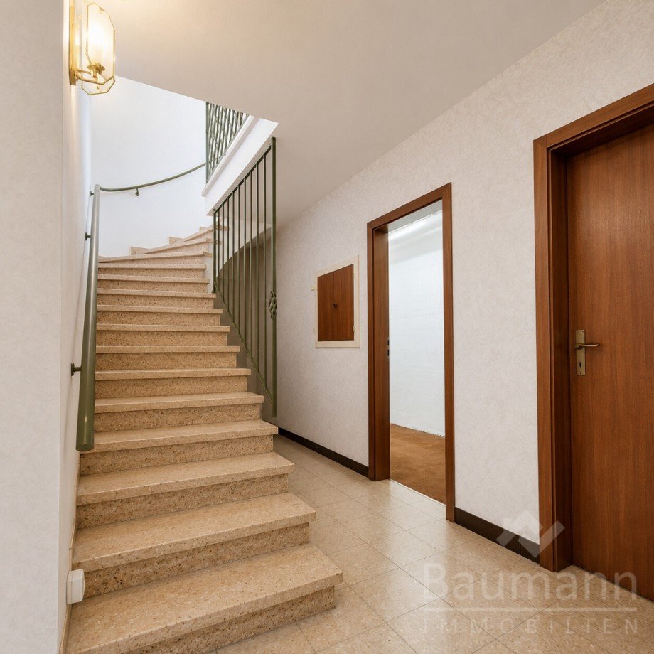 Diele und Treppenhaus im Untergeschoss Einfamilienhaus Bad H�nningen Einfamilienhaus Bad H�nningen