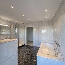 Bad EINFAMILIENHAUS MIT EINLIEGERWOHNUNG - FLEXIBLES WOHNKONZEPT F�R FAMILIEN