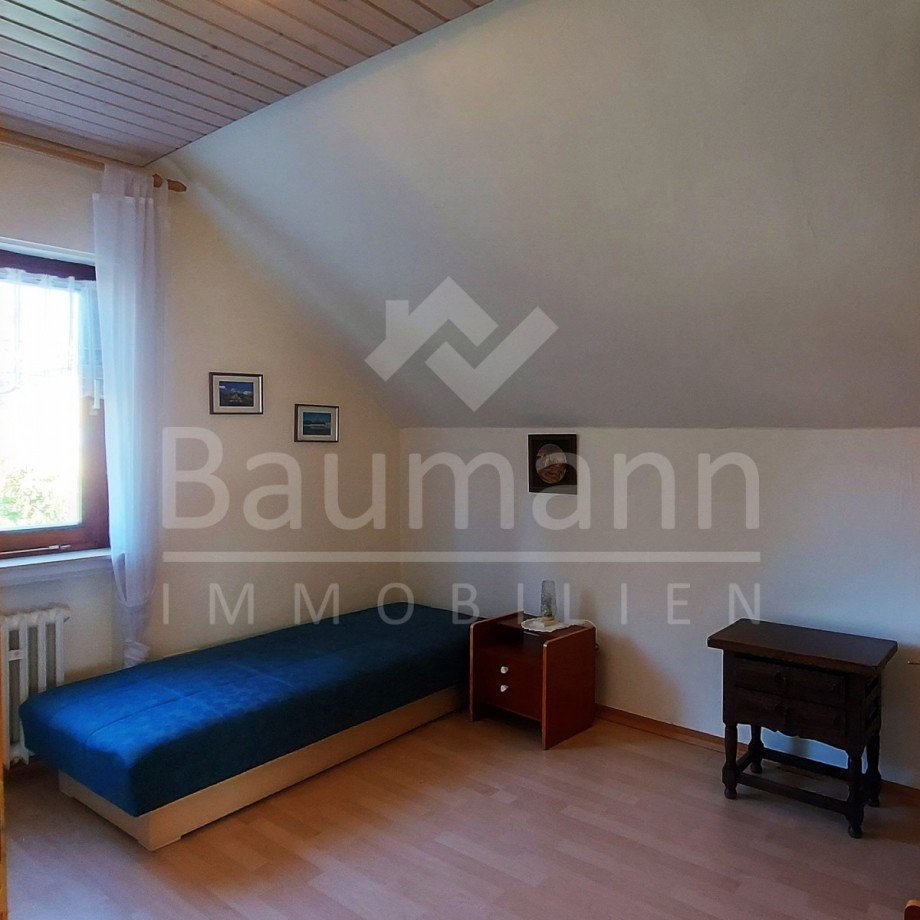 OG Zimmer I Einfamilienhaus Bad H�nningen