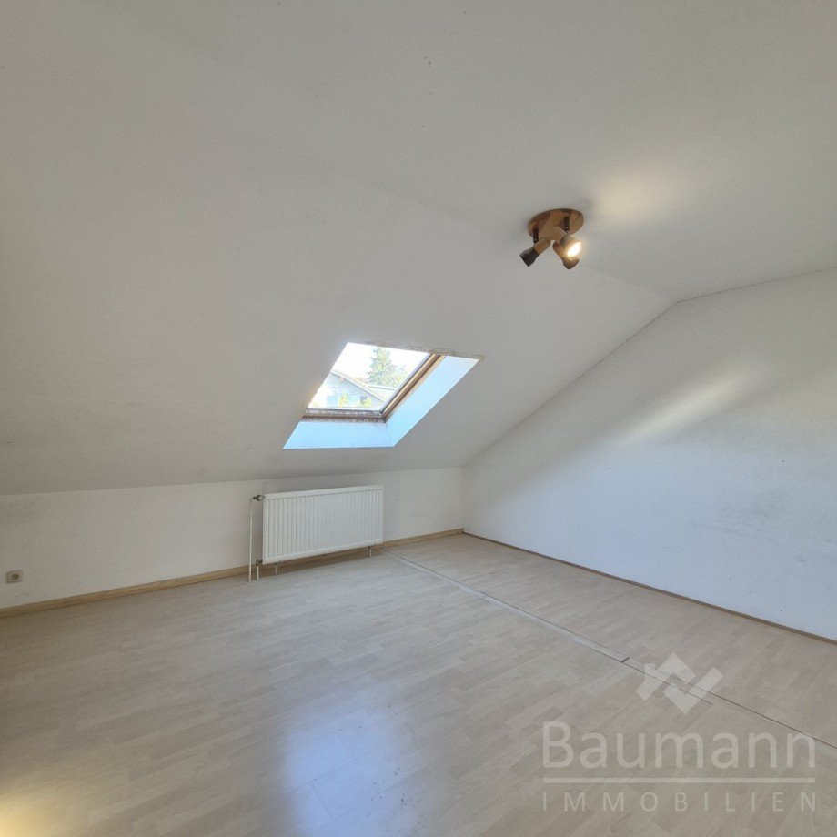 Zimmer I DG Reihenmittelhaus Linz am Rhein