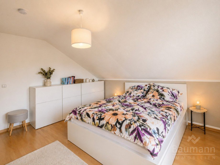 Schlafzimmer Dachgeschosswohnung Linz am Rhein