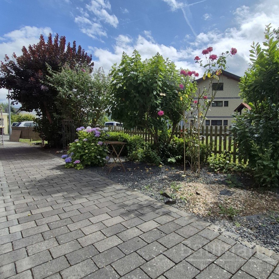 Zufahrt Garten Einfamilienhaus Sinzig / Bad Bodendorf