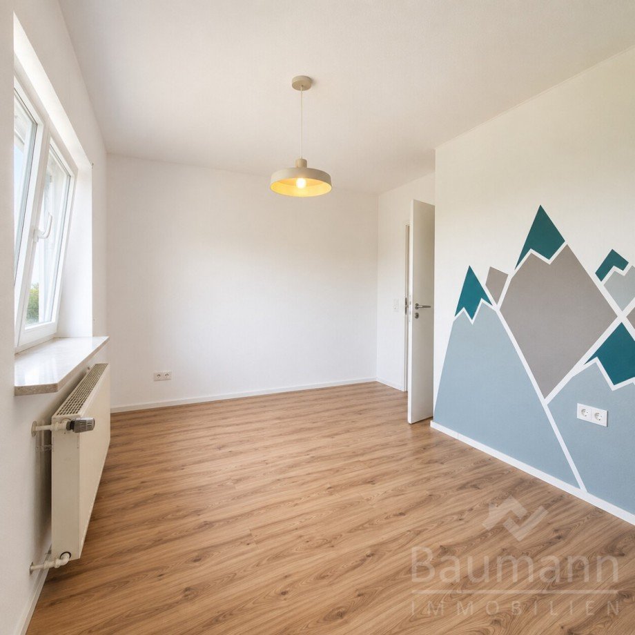 Zweifamilienhaus-Neustadt-Wied-Wohnung-Obergeschoss-helles-Kinderzimmer Einfamilienhaus Neustadt (Wied) / Rotterheide