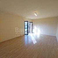 Bild (f7f7db3d108713b701502e6df15439d7): FAMILIENFREUNDLICHE DOPPELHAUSH�LFTE MIT TRAUMHAFTEM RHEINTALBLICK